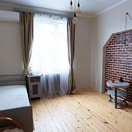 Apartment Centrally Located Vintage Flat